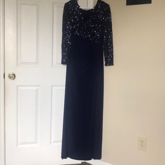Homecoming/ Prom dress - Picture 2 of 4